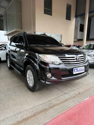 Toyota Hilux SW4 SR 4X2 2.7/ 2.7 Flex 16V Aut. 2012