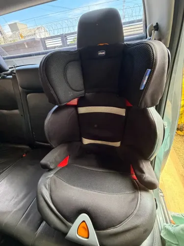 Cadeira para auto móveis criança chicco até 36 kg