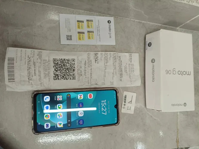 Vendo Celular Moto G06 na Caixa com um mês de uso Nota fiscal em meu nome 