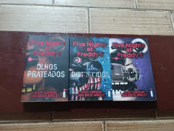 Fnaf livros primeira trilogia (sem box)