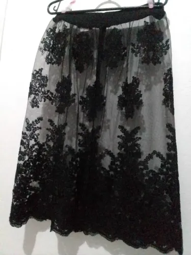 Saia preta Forever 21