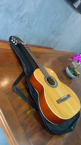 Violão gianini
