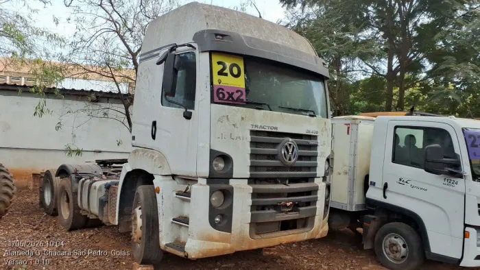 Volkswagen 25.420 Constellation 6x2 2p (Diesel)(E5) 2019/2020 Vamos Seminovos Goiania