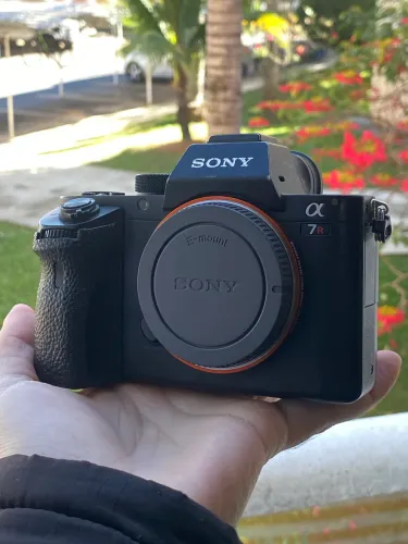 Câmera Sony A7RII Full Frame 42MP