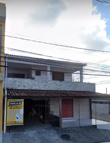 Vendo casa com salas comercias 