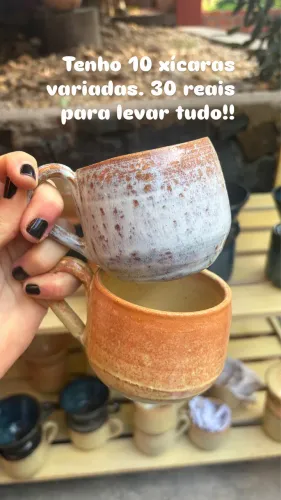 Loja de decoração fechando e lote de cerâmica artesanal à venda