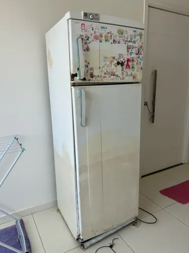 Geladeira - DOAÇÃO