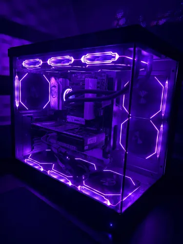 PC Gamer High-End | RTX 5070 (4 meses) + Ryzen 7 7700 + 32GB RAM + Wi-Fi