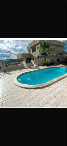 Piscina de fibra grande completa instalada