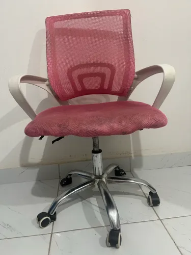 Cadeira de escritório giratória rosa