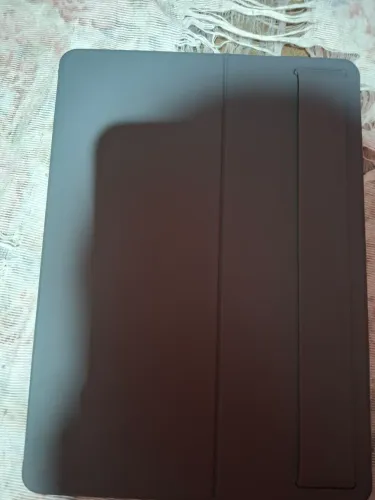 Tablet lenovo Vem com capa caneta e na caixa usado apenas duas vezes