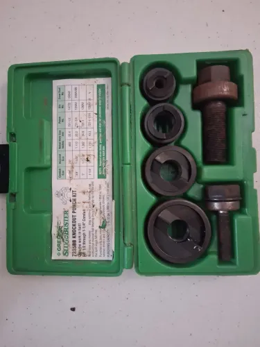 Vendo kit de perfuração Greenlee 735BB direto dos EUA.Fotos mostram preços de outros igual