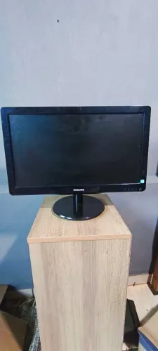 Monitor de Computador PC Philips 20" LED