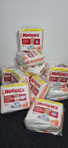 Fralda Huggies Supreme Care M 196 Unidades