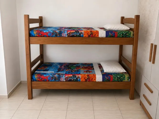 Beliche com 1 colchão