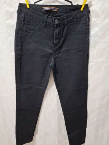 Calça feminina preta 