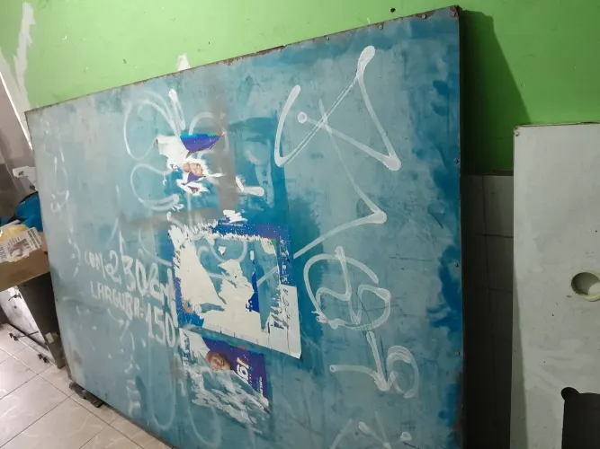Portão em chapa de aço galvanizado 
