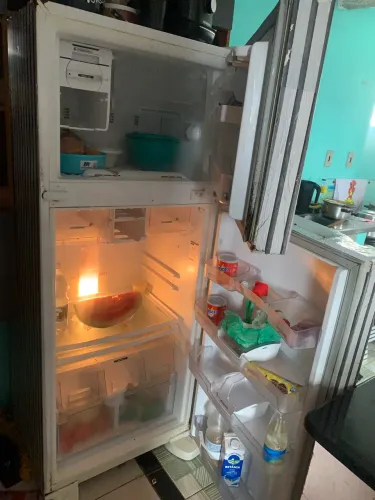 Geladeira ótima 