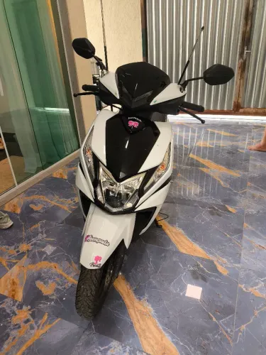 Moto elite