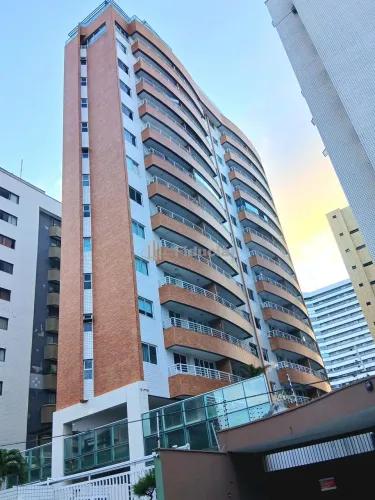 Apartamento mobiliado com 57m², a poucos metros da Av. Beira Mar, varanda, sala de estar, 