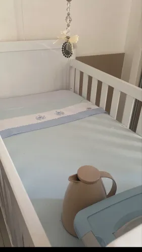 VENDO BERÇO AMERICANO QUE VIRA CAMA