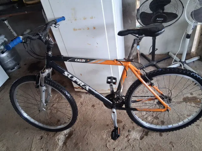 Bicicleta aro 26 caloi original de alumínio leia