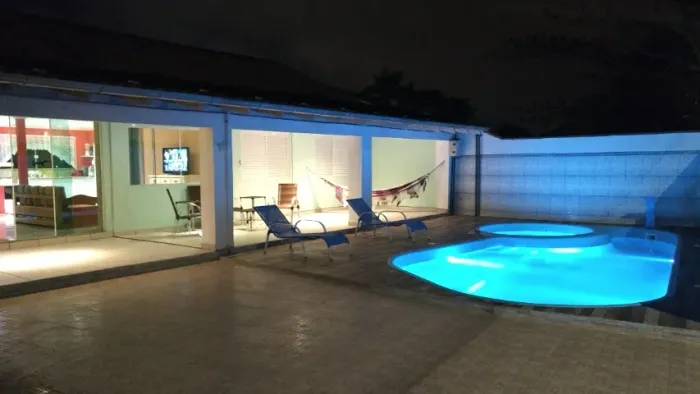 Casa PenhaSC/Quilombo Piscina aquecida/Home Office exclusivo 3 qtos, varandão, garg 6 car