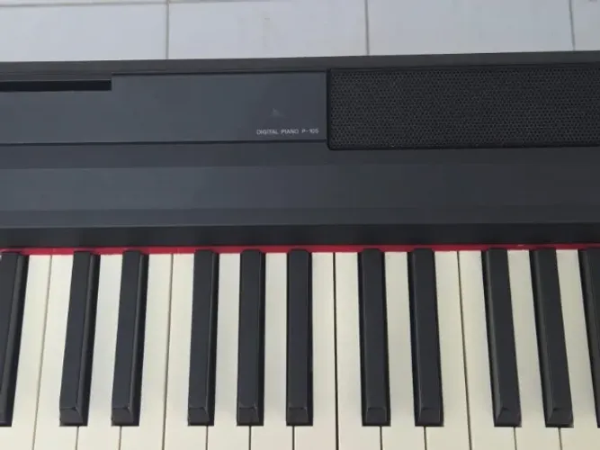 Piano Digital Yamaha modelo P-105
