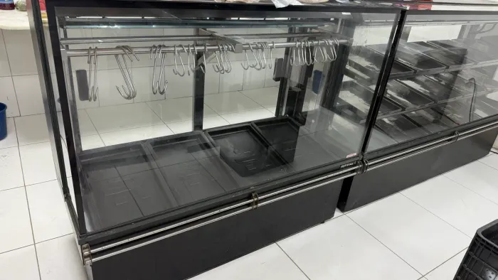 Balcão expositor de carne para açougue - Refrimate