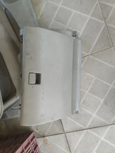 Porta luva Corolla 2001