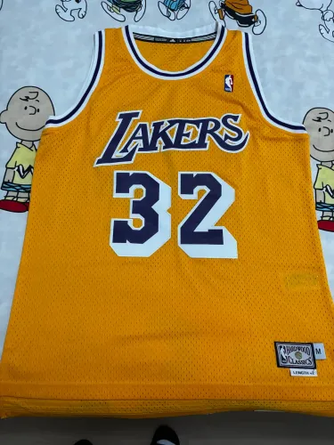 Camiseta Los Angeles Lakers NUNCA USADA