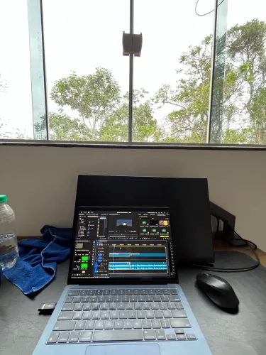 MacBook Air M2| 8GB RAM | 256 GB SSD| Caixa + Carregador