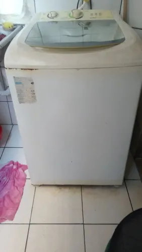 MÁQUINA DE LAVAR COM DEFEITO