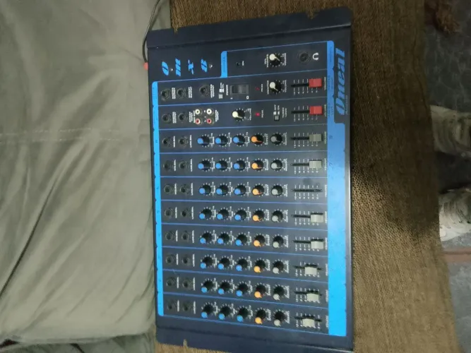 Mesa de som