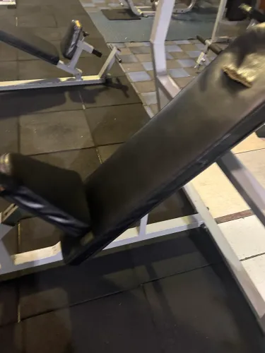 Banco supino inclinado 