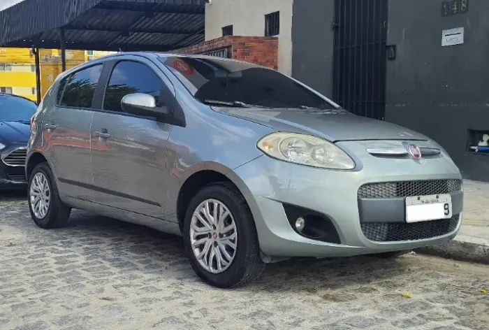 Fiat Palio Essence 1.6 Flex 16V 5P 2014