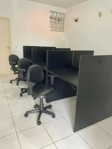 Mesa de call-center center 