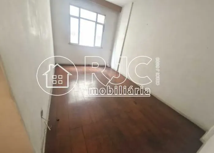Apartamento : Padrão / Residencial / Vila Isabel