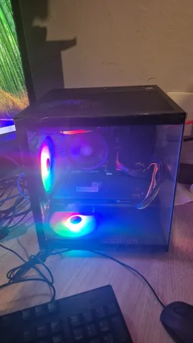 Pc Gamer Amd Ryzen 5 5500, Rx 580, 8gb Ddr4, Ssd 240gb