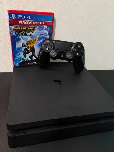 Playstation 4 slim