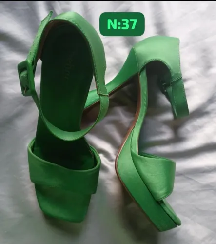 SANDÁLIA PAPETE N:39