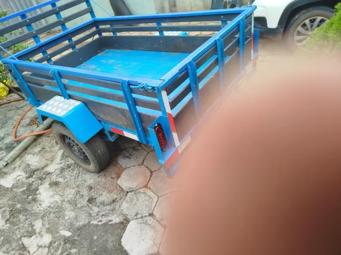 Vendo carretinha semi nova. 2026