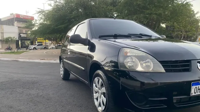 Renault Clio Hi-flex 1.0 16V 3P 2012