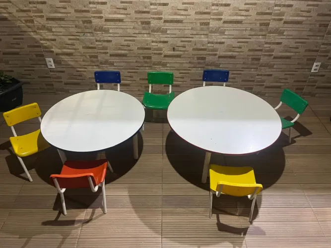 Mesas e cadeiras infantil 