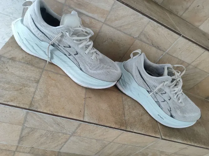 Asics superblast 2