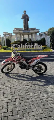 CRF R 230 importada mix 2 escapes 2009