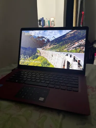 Notebook Multilaser Legacy Cloud PC 135 Vinho 14.1" 1366 px x 768 64 GB 2GB de Ram