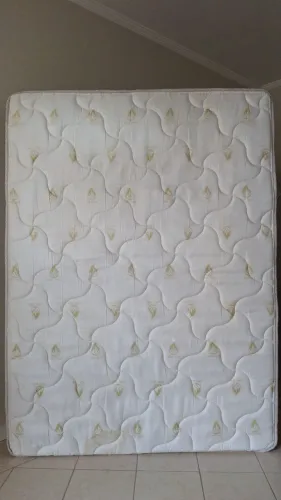 Colchão de casal molas ensacadas Cristalflex