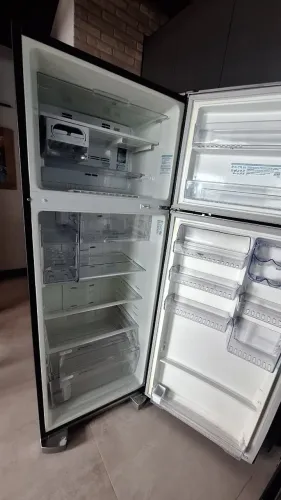 Geladeira Electrolux DF48X com defeito