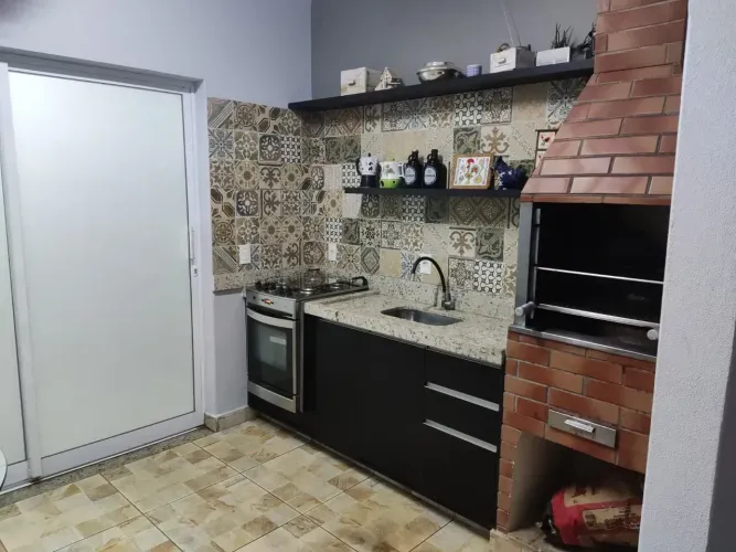 Casa a venda com 3 quartos no condomínio Jardim de Mônaco em Hortolândia - SP